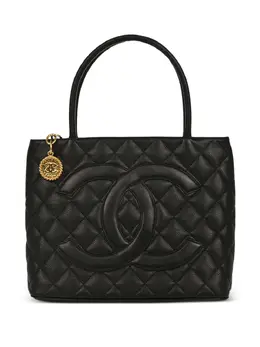 Chanel 2005 Medallion tote bag 31179095