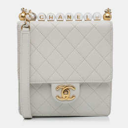 Chanel White Mini Chic Pearls Crossbody Bag 1186803