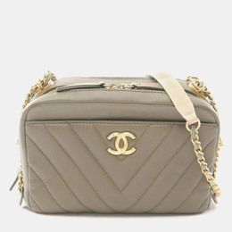 Chanel Chevron V-Stitch Khaki Lambskin Shoulder Bag 1188884