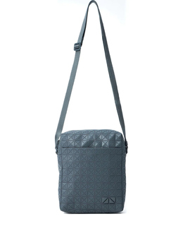 Сумка-мессенджер Bao Bao Issey Miyake Voyager с треугольной плиткой, серый bb57ag87112 | серый
