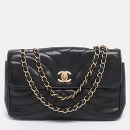Chanel Black Chevron Quilted Leather CC Flap Bag 1187986