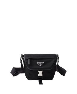Плечевая сумка из переработанного нейлона и кожи Saffiano Prada, черный 5595458 | black