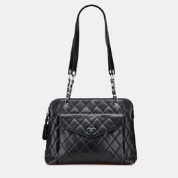 Chanel Black CC Quilted Caviar Front Pocket Shoulder Bag 1192607