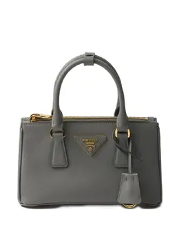 Мини-сумка Galleria из сафьяновой кожи с верхней ручкой Prada, серый 31065968 | серый