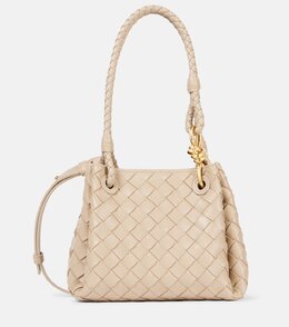 Сумка-тоут из кожи Intrecciato Parachute Small Bottega Veneta, Ecru-Muse Brass p01031206 | ecru-muse brass