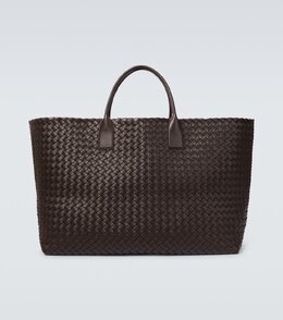 Сумка-тоут Cabat Maxi Intrecciato из кожи Bottega Veneta, Fondant-Silver p00910802 | fondant-silver