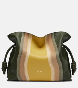 Кожаный клатч Flamenco Medium из кожи и замши Loewe, Bottle Green/Ochre p01065716 | bottle green/ochre