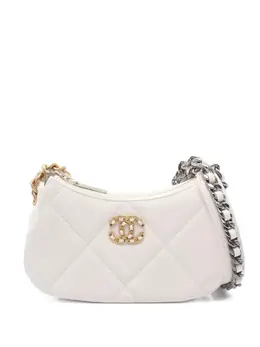 Chanel 2021 small Matelasse shoulder bag 31680036