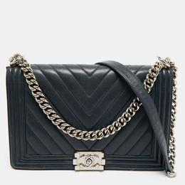 Chanel Navy Blue Chevron Leather New Medium Boy Flap Bag 1198272