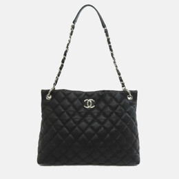 Chanel CC Quilted Grained Calfskin Tote Bag 1199197