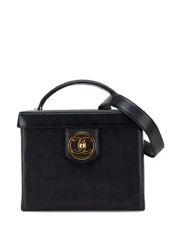 Chanel 1994-1996 Caviar CC Turnlock vanity bag 31766367