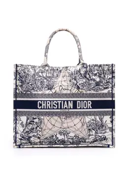 Christian Dior 2020 Large Canvas Embroidered Around The World Book tote bag 31767657