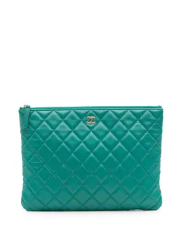Chanel 2017-2018 Medium Quilted Lambskin O Case clutch bag 31827905