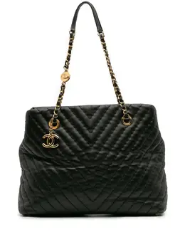 Chanel 2012 Large Chevron Calfskin Surpique tote bag 31828115