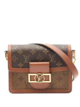 Louis Vuitton 2021 mini Dauphine shoulder bag 31798276
