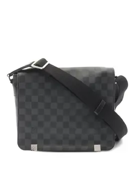 Louis Vuitton 2018 District PM messenger bag 31798264
