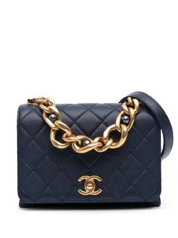Chanel 2021-2025 CC Quilted Lambskin Triple Pearl Chain Flap satchel 31859562