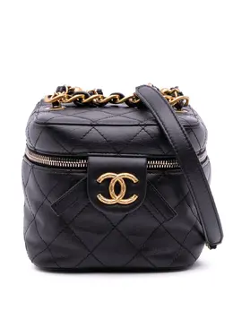 Chanel 2021-2025 Small CC Quilted Calfskin Vanity Case with Chain satchel 31886648