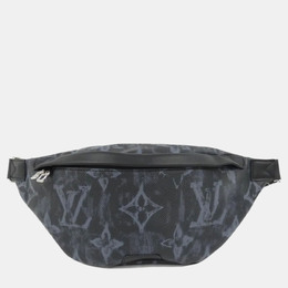 Louis Vuitton Discovery Bum Bag Monogram Noir Canvas Bum Bag 1205579