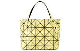 Issey Miyake Сумка женская из искусственной кожи, полиэстера, поливинилхлорида, на одно плечо, желтые bb31-ag405-51
