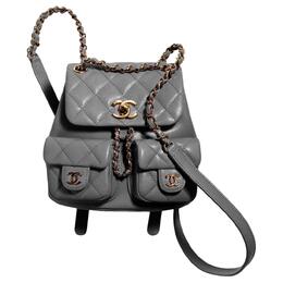 Chanel Женский рюкзак-труба из кожи коровы с тиснением «икра» Duma Grain, серый as3787-b16985-nr652