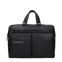 Piquadro Black Leather Business And Laptop Bags pi15271096844553bt