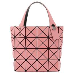 Issey Miyake Сумка-шоппер Lucent Boxy Polyester Tote Bag, сумка для покупок, сумка на плечо, женская сумка, темно-розовая bb21-ag861-42