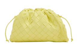 Bottega Veneta Сумка-клатч POUCH Cloud Bag из овчины, мини, женская, светло-желтая 585852vcpp17203