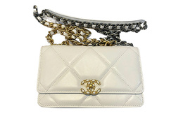 Chanel Сумка-цепочка из овчины 19BagWOC, женская, через плечо, белая ap3267-b04852-10601