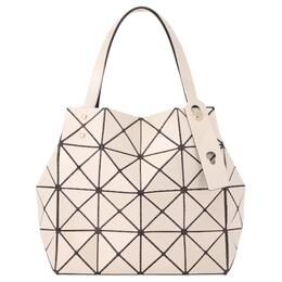 Issey Miyake Женская кремовая нейлоновая сумка-тоут CARAT bb33-ag611-50