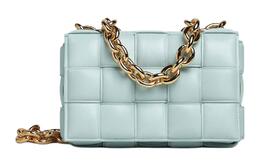 Bottega Veneta Сумка-тоут с цепной кассетой, мягкая, с плетением, бирюзового цвета, с потертостями 631421vbwz03902