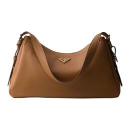 Сумка-хобо из зернистой кожи, женская, цвет «кэмел» Prada 1bc228_2cys_f03bh