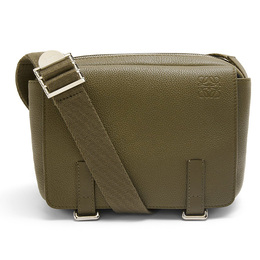 Loewe Военная сумка-мессенджер из мягкой зернистой телячьей кожи, цвет "Military Green" b553a72x22-3969