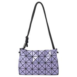 Issey Miyake Сумка через плечо из поливинилхлоридной смолы ПВХ, женская, лавандового цвета bb43-ag571-83