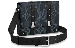 Сумка-мессенджер Monogram Pastel Noir из холста Louis Vuitton m57271