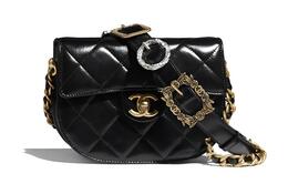 Chanel Сумка-седло из блестящей телячьей кожи, сумка-мессенджер на одно плечо, обычная женская, черная as2484-b05949-94305
