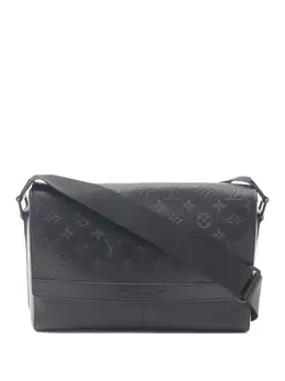 Louis Vuitton 2020 Monogram messenger bag 31913287