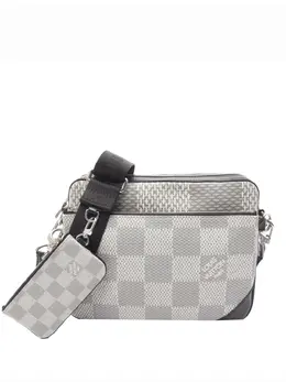 Louis Vuitton 2021 Damier Graphite 3D Trio Messenger crossbody bag 31999313