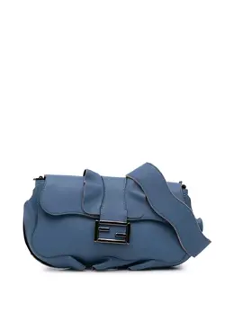 Fendi 2000-2010 Medium Calfskin Waves Baguette crossbody bag 32017075
