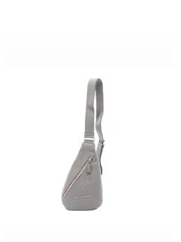 Prada 2000-2025 Vitello Daino Logo Embossed Sling Bag crossbody bag 32019635