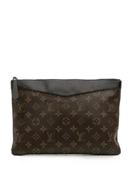Louis Vuitton 2018 Monogram Daily Pouch clutch bag 32026634