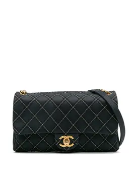 Chanel 2014 Medium Quilted Calfskin Triple Stitched Flap crossbody bag 32058946