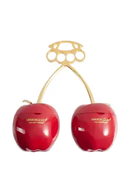 Undercover cherry-shaped clutch 18452337
