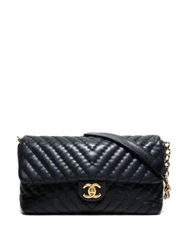 Chanel 2010-2011 quilted shoulder bag 32126137
