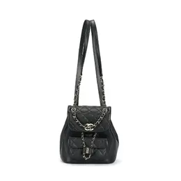 Сумка-рюкзак из кожи коровы Duma Trumpets Женская Черная Chanel as2908-b09750-94305