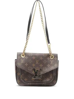 Louis Vuitton Passy Monogram chain shoulder bag 32009342