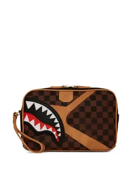 Sprayground Hennyville shark-motif wash bag 32120432